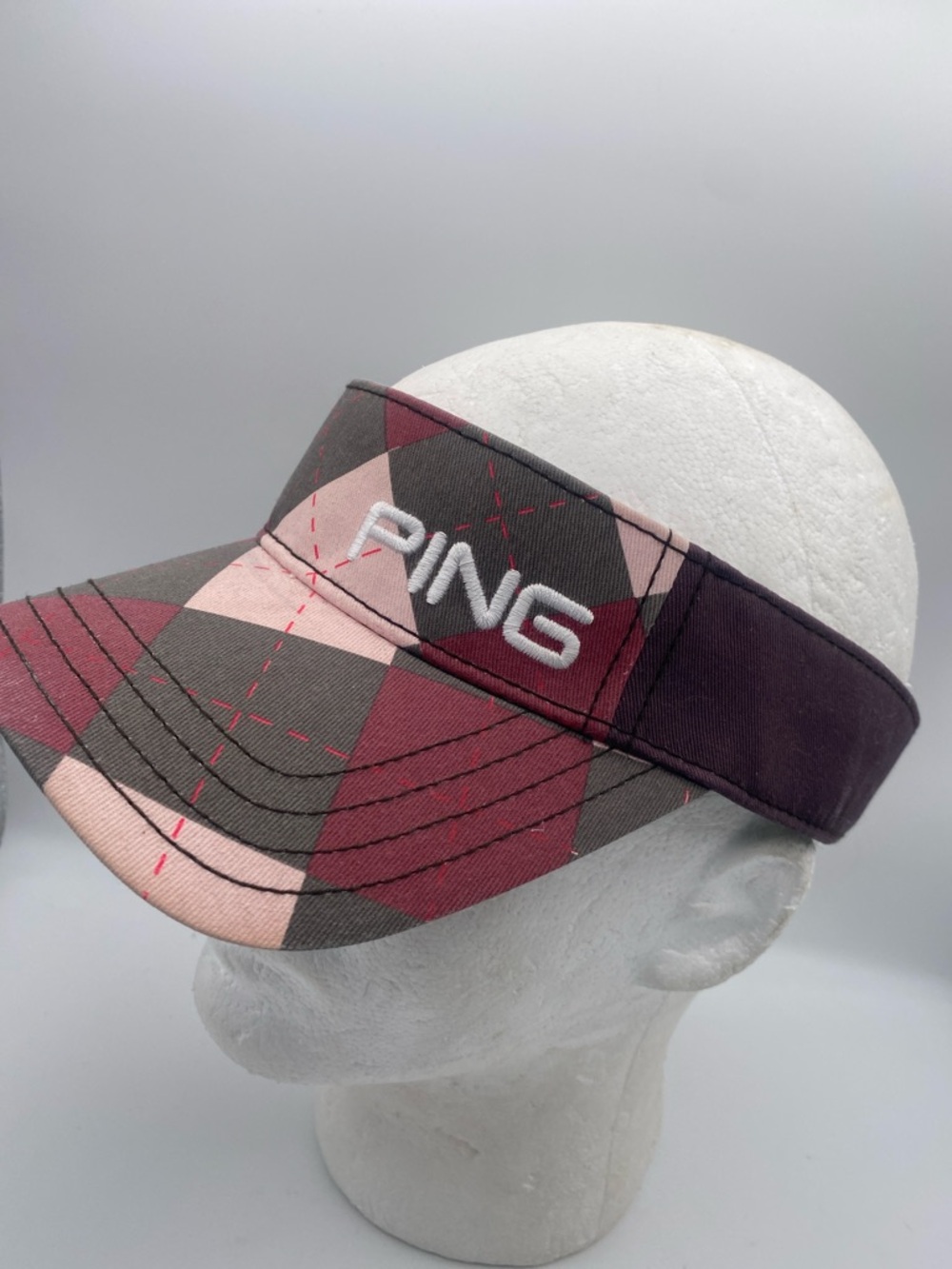 PING Argyle Golf Visor in Burgundy and Pink - Picture 3 of 6